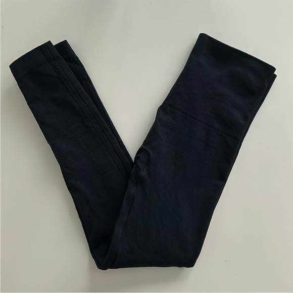 Spanx Look at Me Now Seamless Navy Leggings XS - Picture 7 of 10